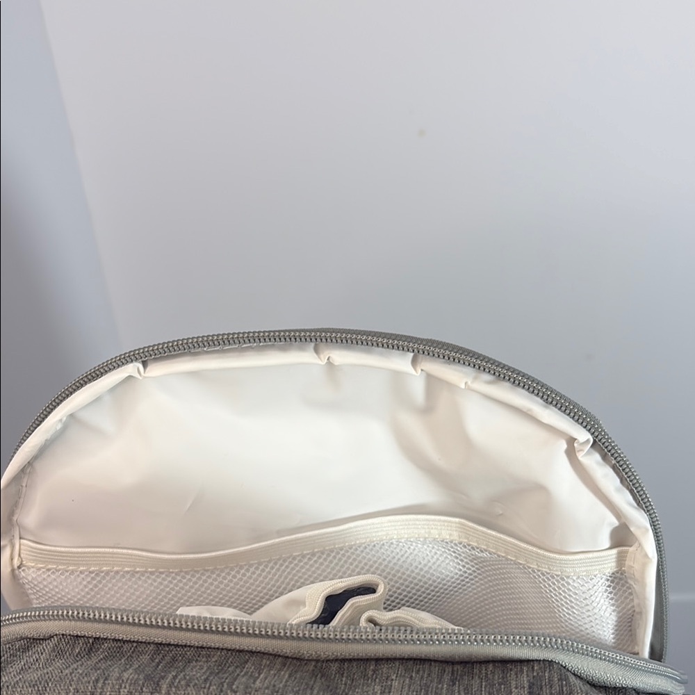 Chic‎ Gray Women's Backpack - Picture 13 of 14